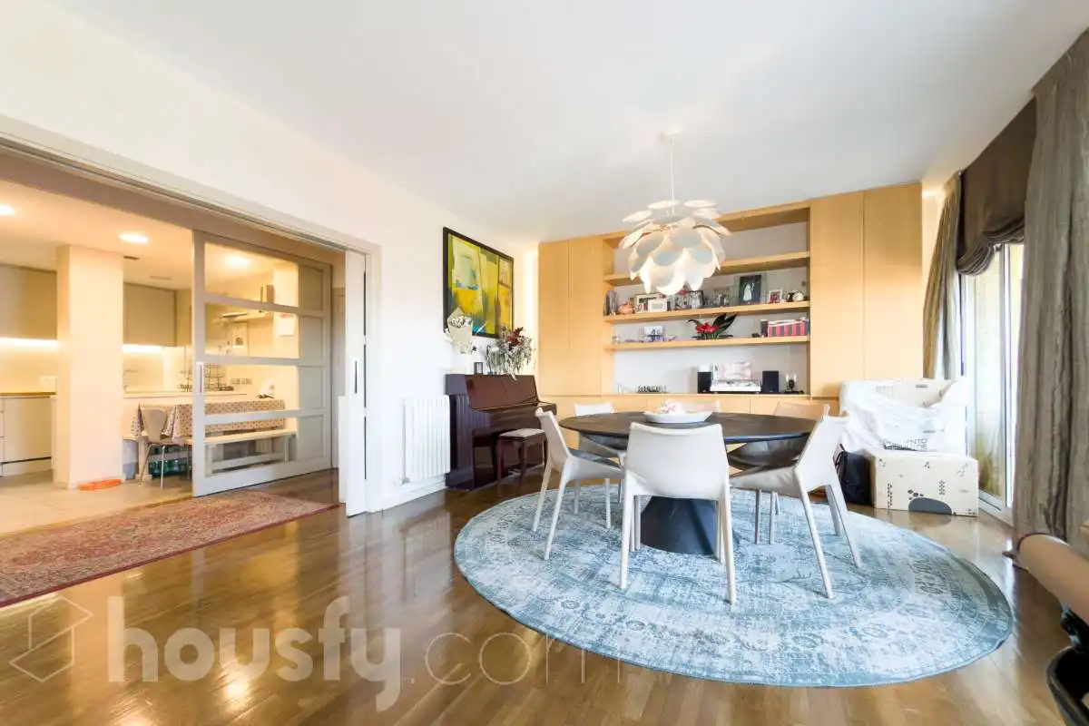 Comedor de Piso en venta en Barcelona con Aire acondicionado, Calefacción y Jardín privado