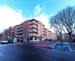 Vista exterior de Pis en venda en Aranjuez amb Calefacció, Parquet i Terrassa