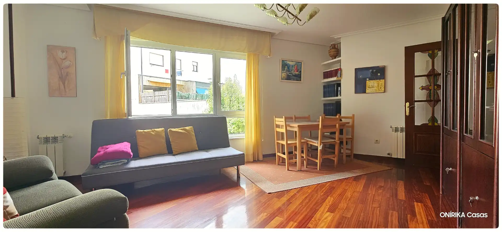 Sala de estar de Piso en venta en Ames con Calefacción, Amueblado y Horno