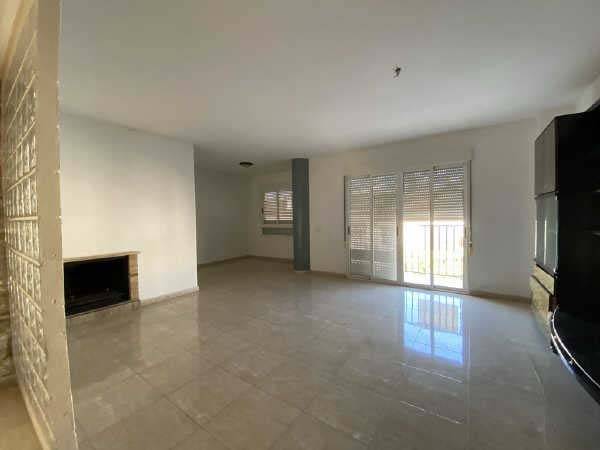 Piso en Venta en Carrer Mestre Serrano en La Llosa de Ranes