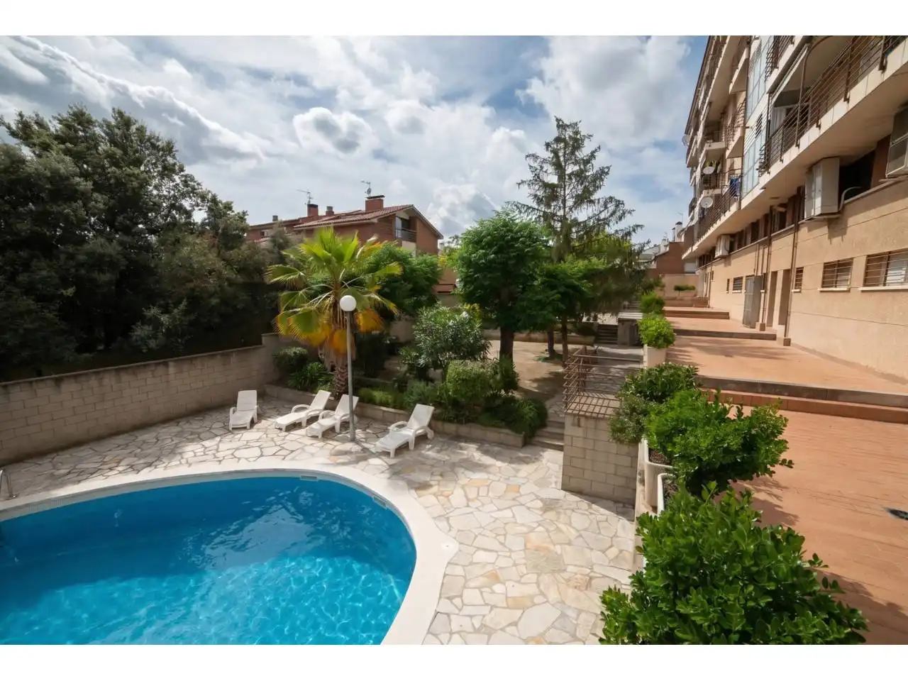 Piscina de Piso en venta en Castellar del Vallès con Aire acondicionado, Calefacción y Terraza