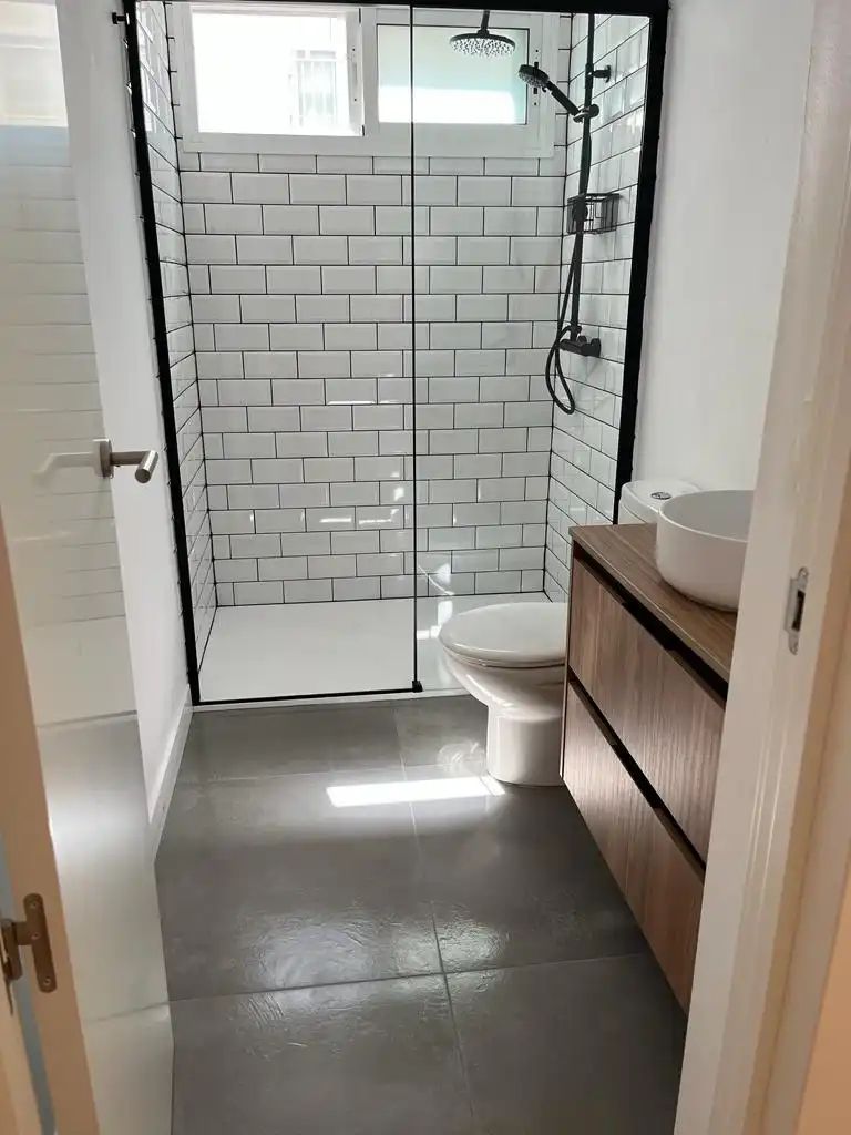 Baño de Piso de alquiler en Arucas con Amueblado
