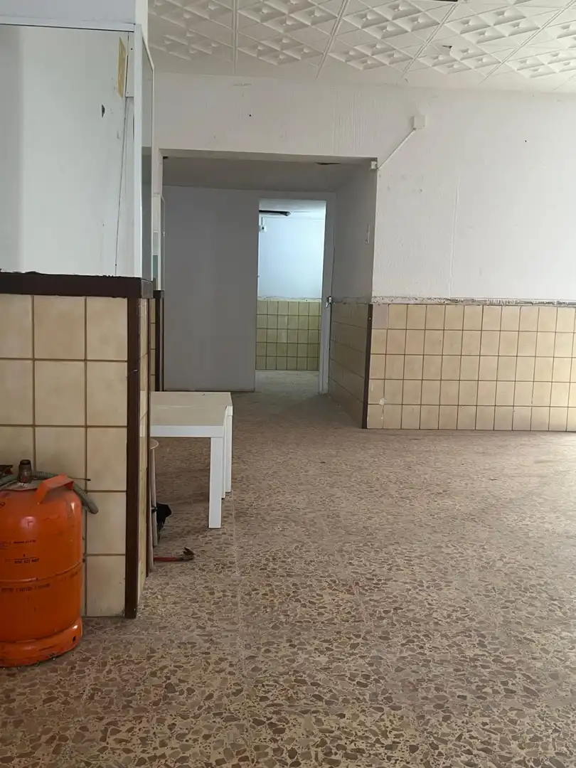 Local comercial en venda a La Gavarra, imagen 9