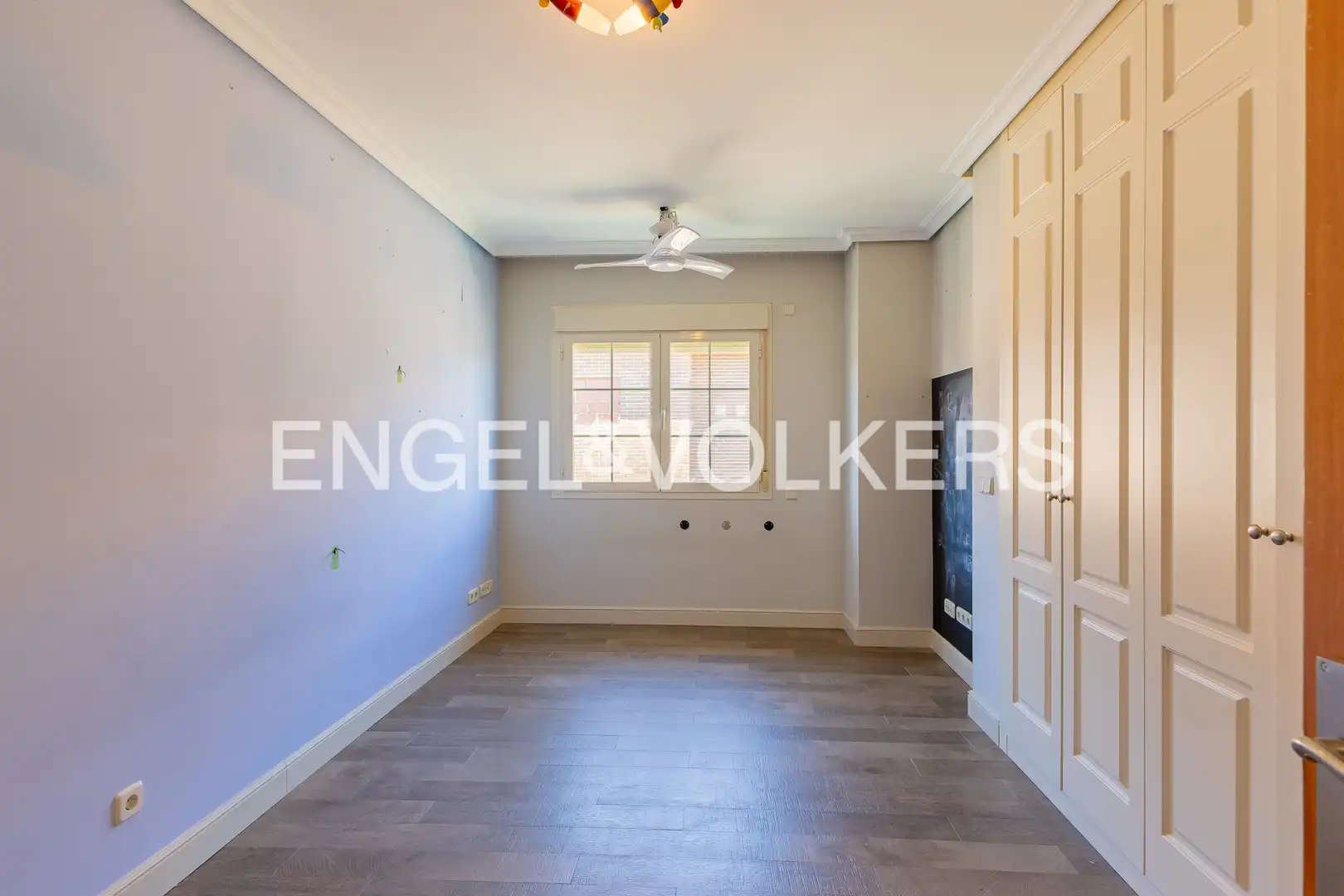 Bedroom of Houses for sale in Villanueva de la Cañada  with Air Conditioner, Heating and Private garden