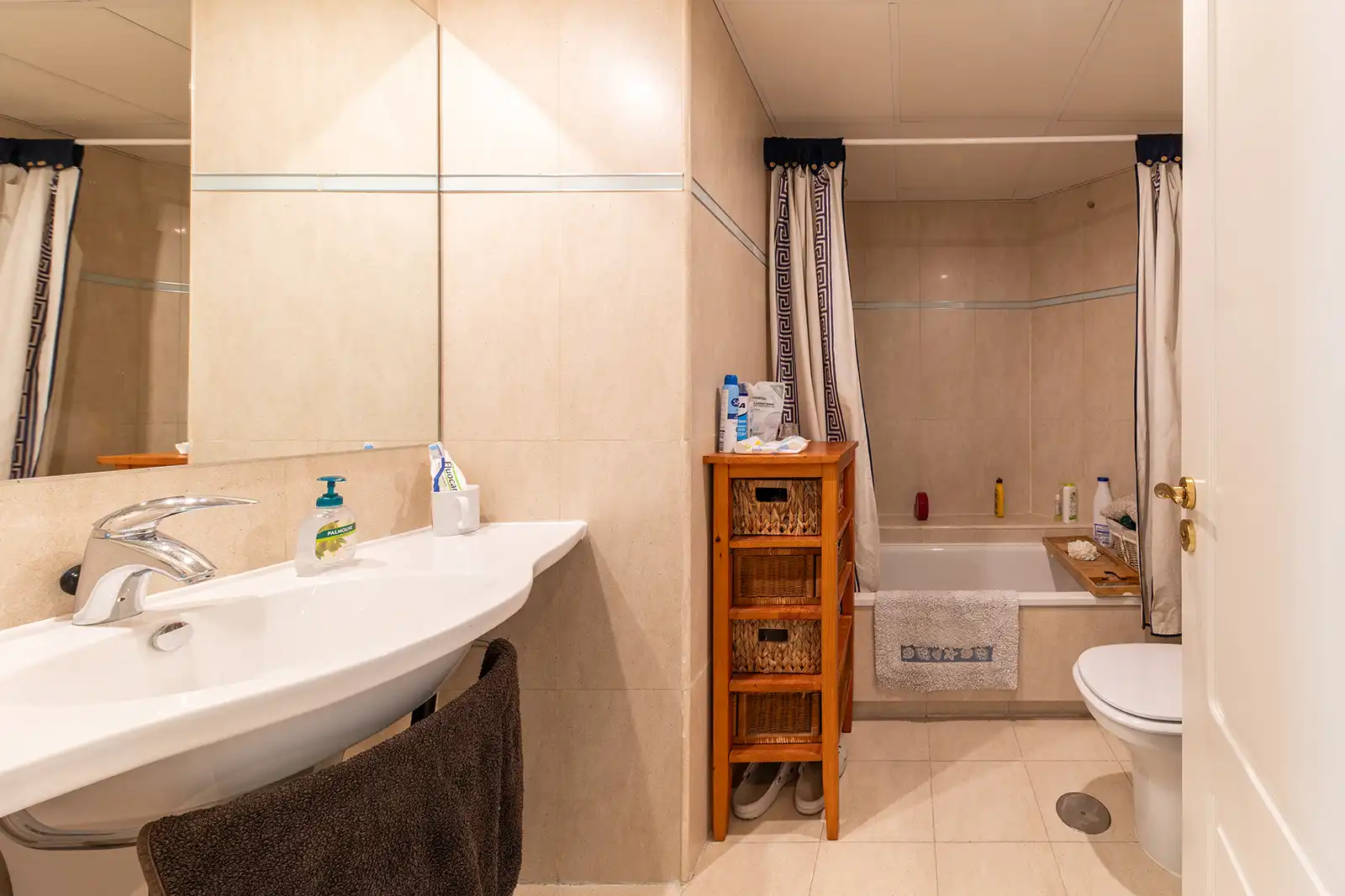 Baño de Apartamento en venta en Fuencarral - El Pardo