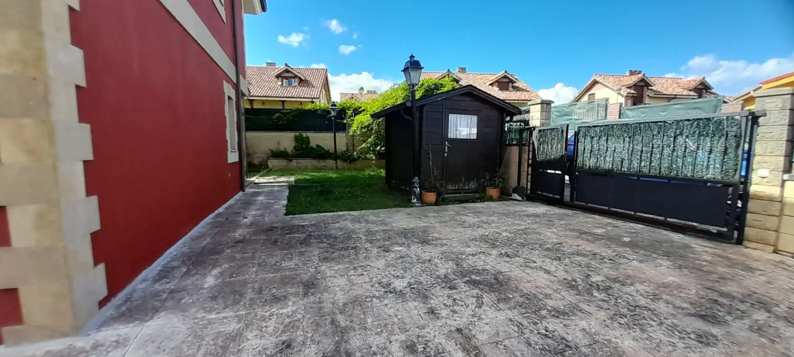 Garden of Houses for rent in Suances, Cantabria