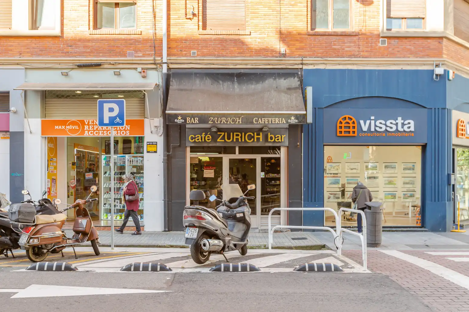Local comercial en traspaso en Pamplona-Iruña - PAULINO CABALLERO 24, imagen 2