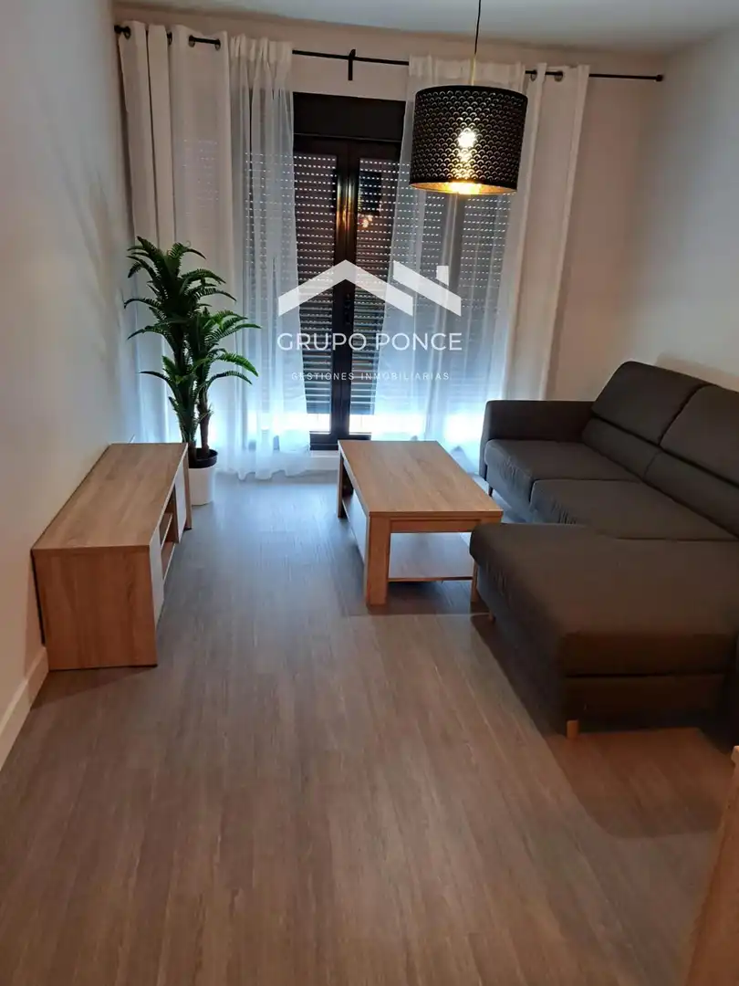 Living room of Flat for rent in Jerez de la Frontera  with Air Conditioner, Storage room and Furnished