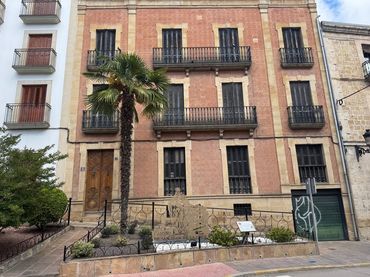 Adossat en venda a Avenida Constitución