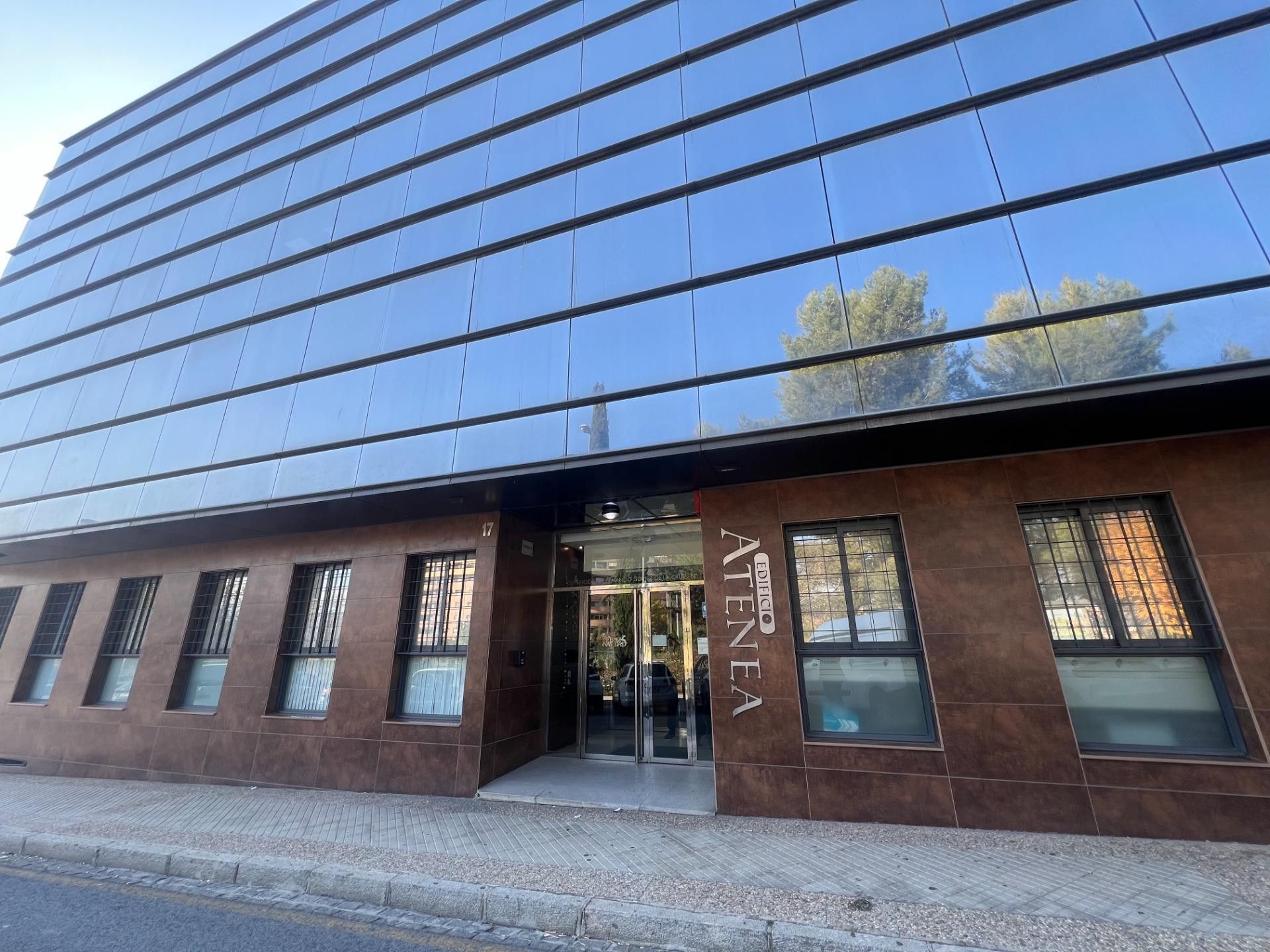 Vista exterior de Oficina de alquiler en  Granada Capital con Aire acondicionado y Calefacción