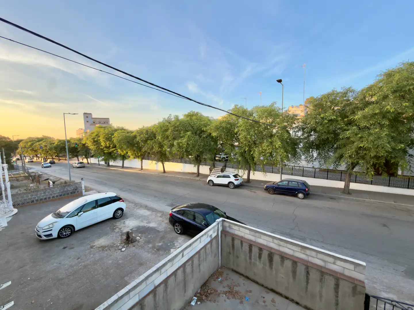 Vista exterior de Casa o xalet en venda en Villamartín amb Aire condicionat, Terrassa i Balcó
