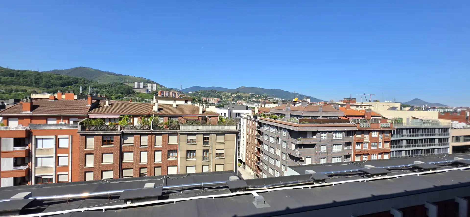 Vista exterior de Dúplex en venta en Bilbao  con Calefacción, Amueblado y Horno