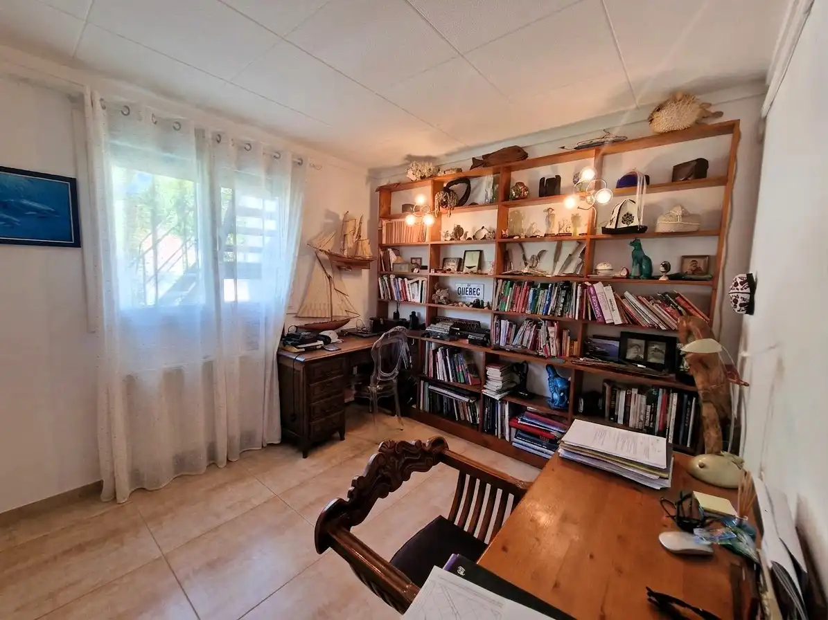 Houses for sale in Empuriabrava  with Air Conditioner, Heating and Private garden