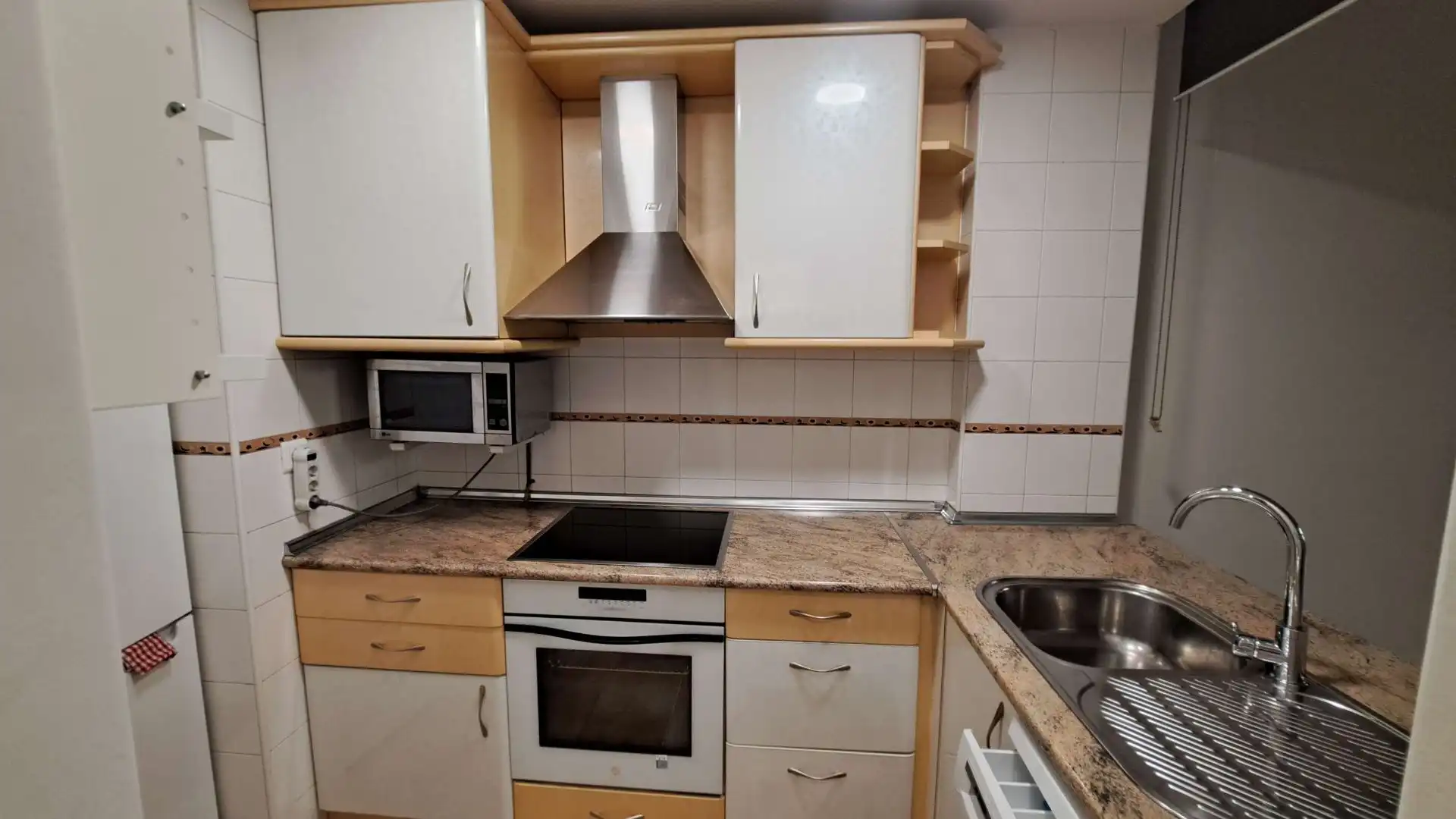 Cocina de Piso de alquiler en Zaragoza con Aire acondicionado, Calefacción y Trastero