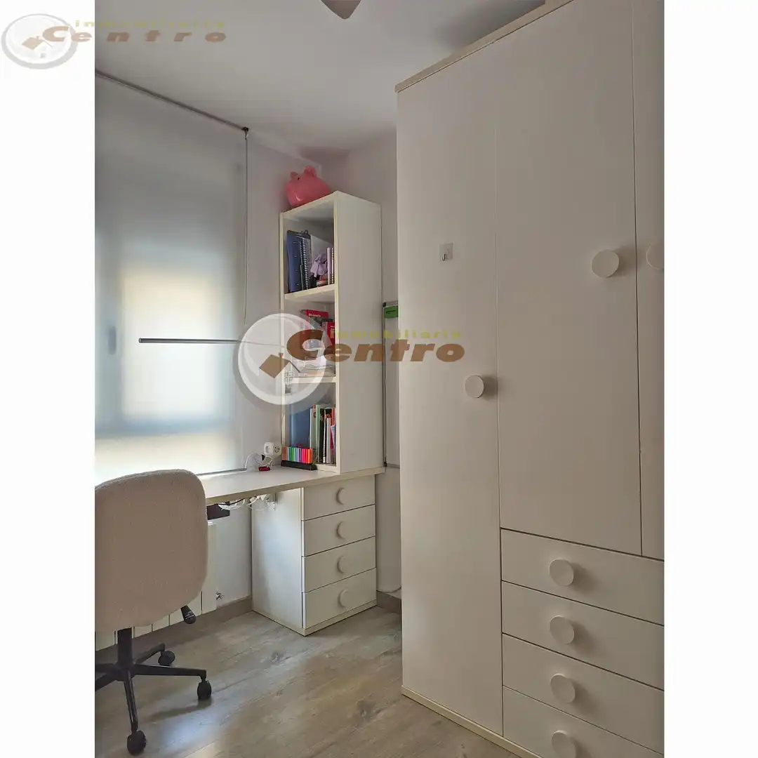 Schlafzimmer von Wohnung zum Verkauf in Albacete mit Klimaanlage, Heizung und Möbliert