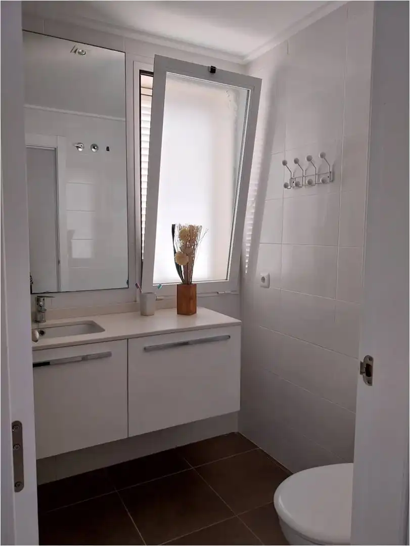 Baño de Apartamento en venta en Dénia con Aire acondicionado, Calefacción y Jardín privado