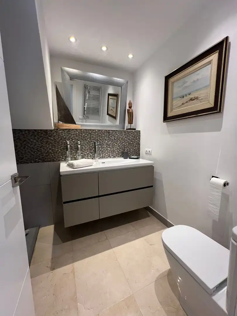 Bathroom of Ground floor for sale in Estepona  with Terrace, Swimming Pool and Community pool