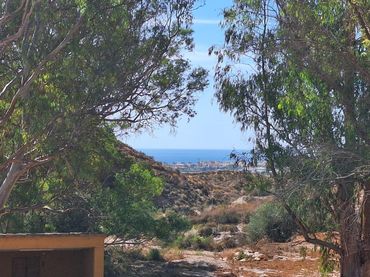 Casa rústica amb balcó en venda a Las Majadas-Las Molinetas-Labradorcico