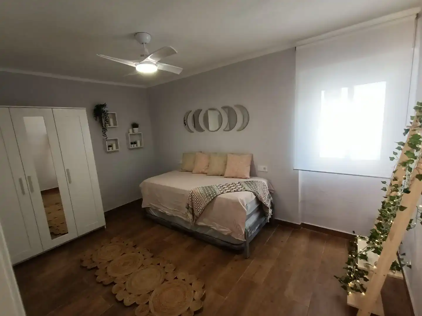 Schlafzimmer von Wohnung zur Miete in Cullera mit Klimaanlage und Möbliert