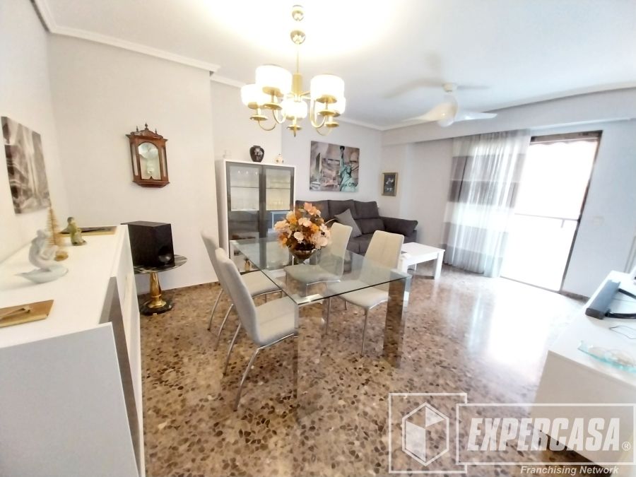 Living room of Flat for sale in Torrent  with Air Conditioner and Furnished