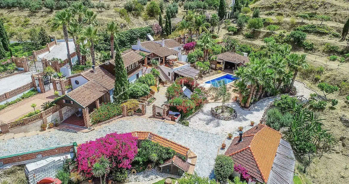 Villa avec piscine à vendre à Mijas pueblo
