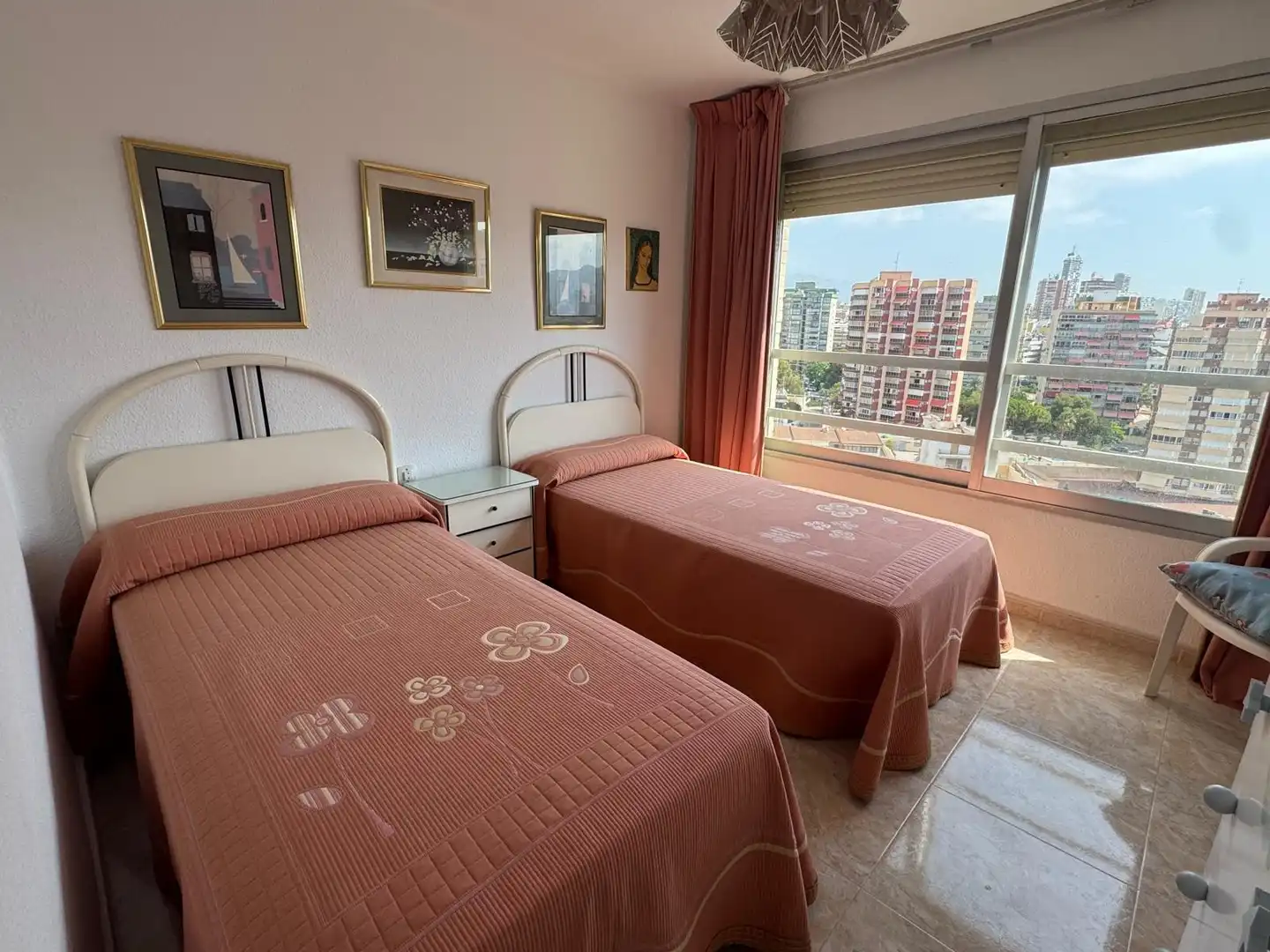 Habitación de Apartamento en venta en Benidorm con Aire acondicionado, Jardín privado y Amueblado