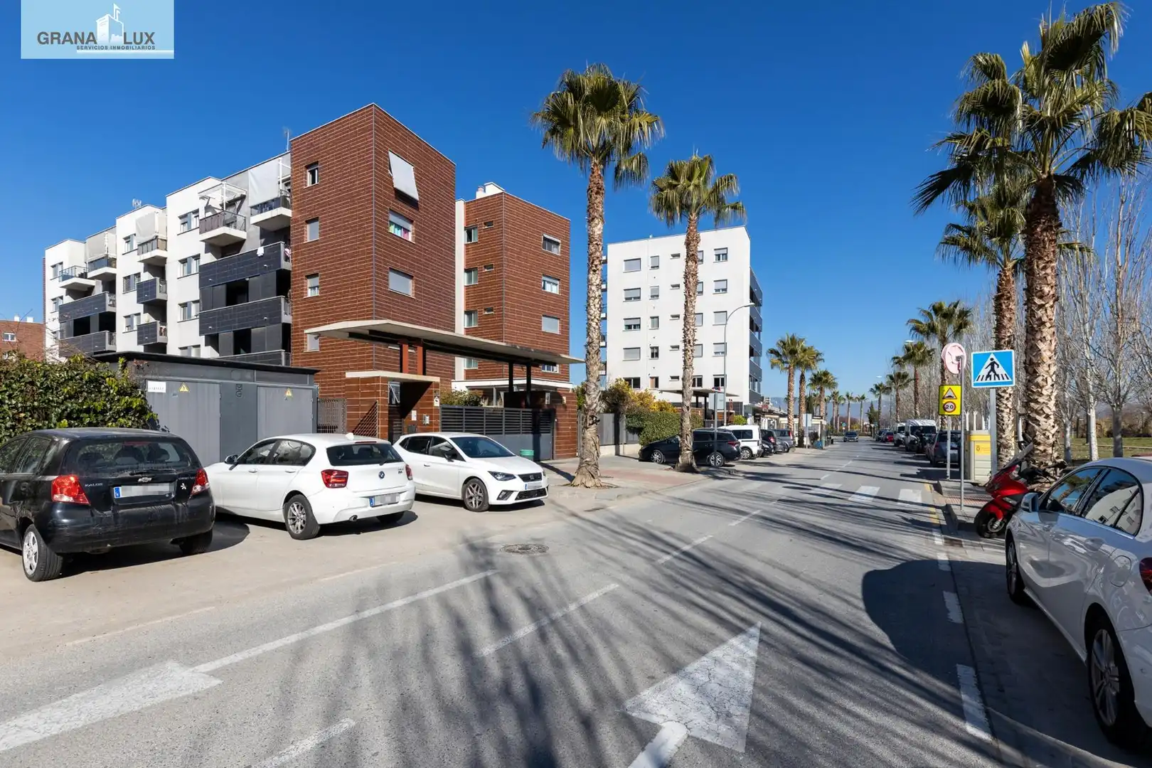 Vista exterior de Piso en venta en Alhendín con Aire acondicionado, Terraza y Piscina comunitaria