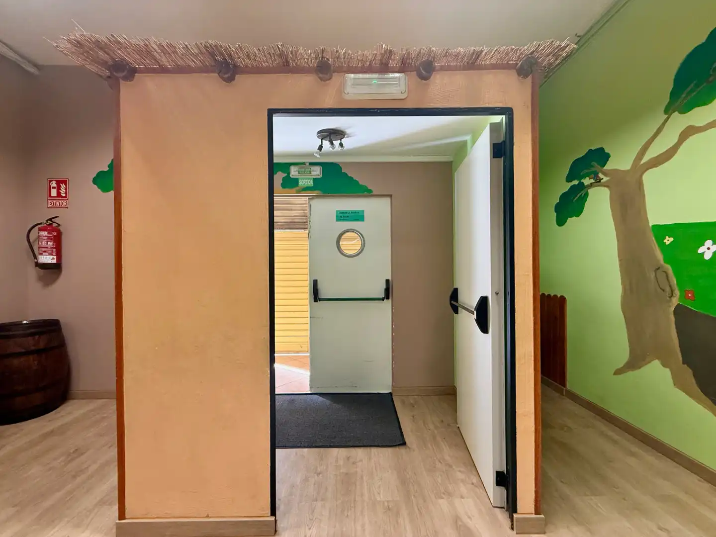 Gewerbefläche zum Verkauf in Carrer de Linné, imagen 23