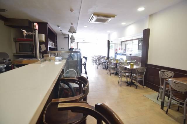 Local comercial en Venta en  PRINCIPAL, 16 en Calafell Poble