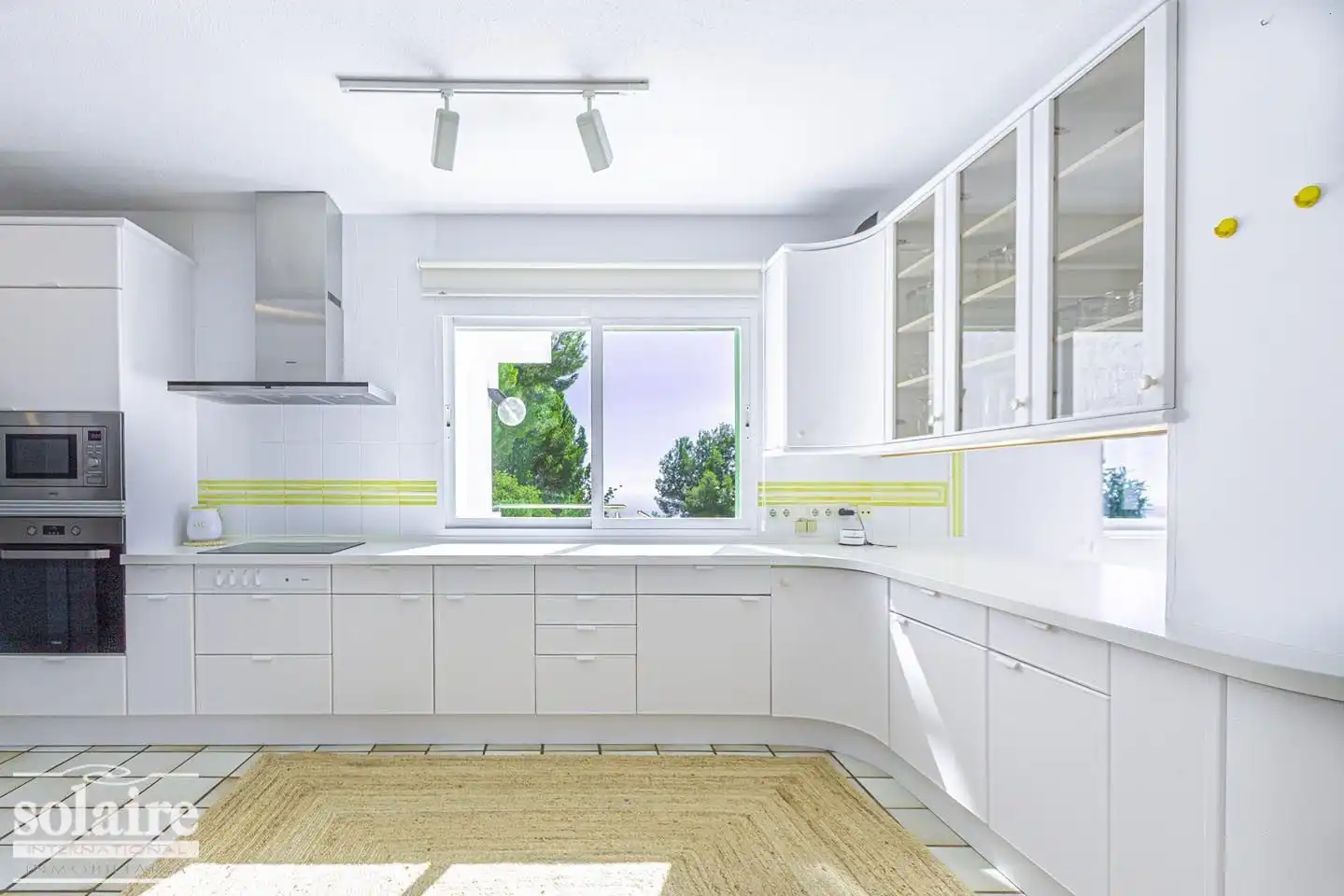 Cocina de Casa o chalet en venta en Altea con Aire acondicionado, Calefacción y Jardín privado