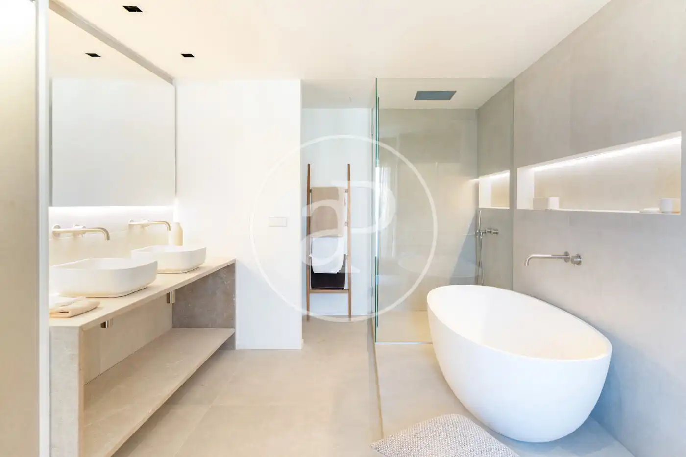 Bathroom of Flat for sale in  Palma de Mallorca  with Air Conditioner, Heating and Terrace