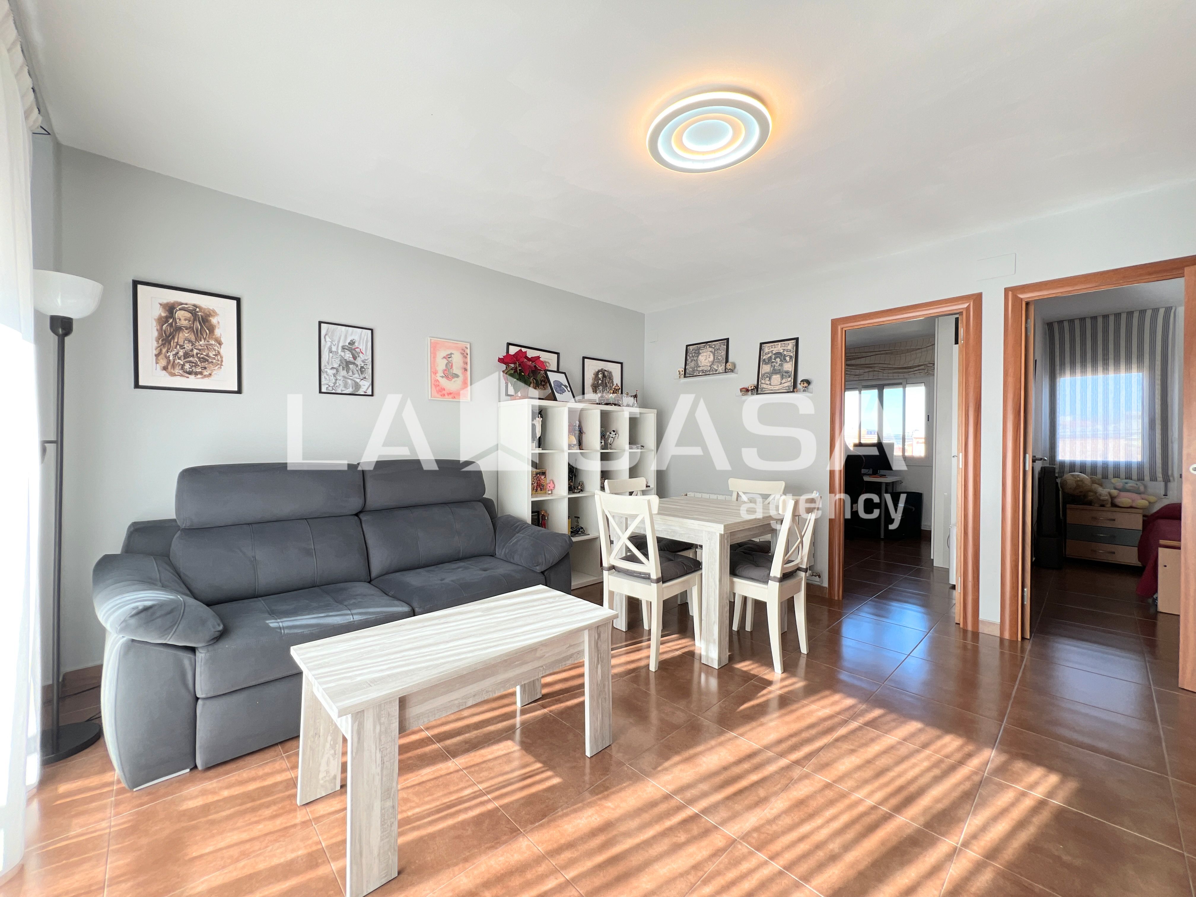 Sala d'estar de Pis en venda en Badalona amb Balcó