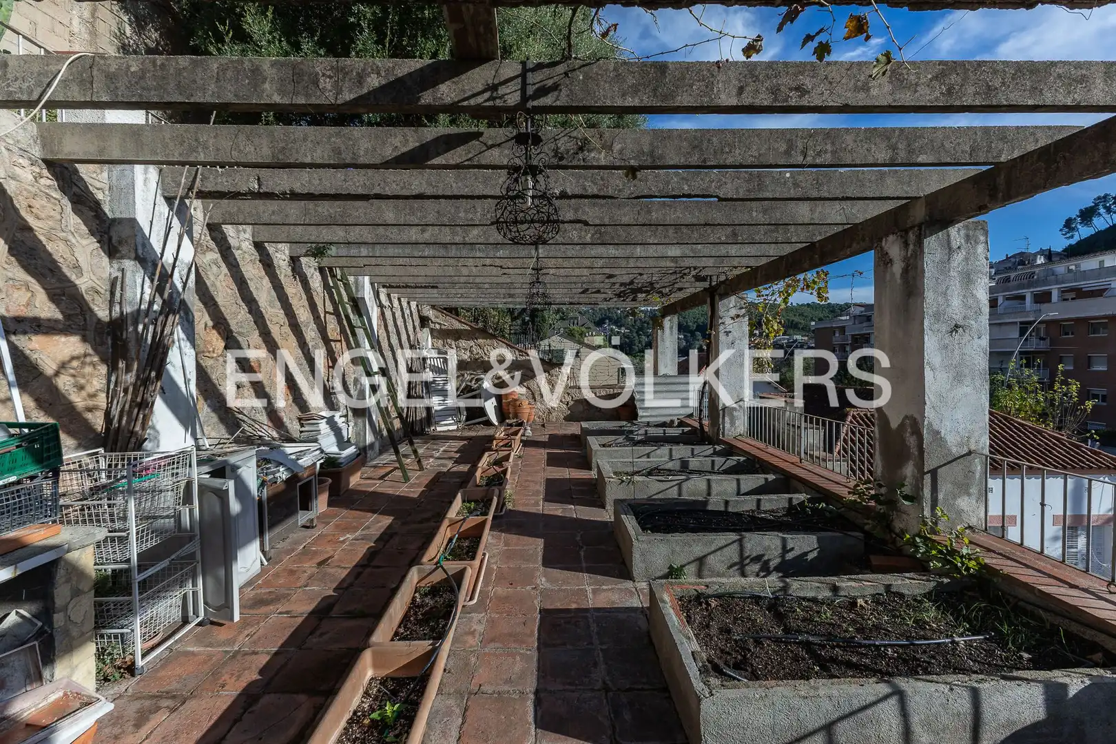 Terrace of Houses for sale in Vallirana, Barcelona
