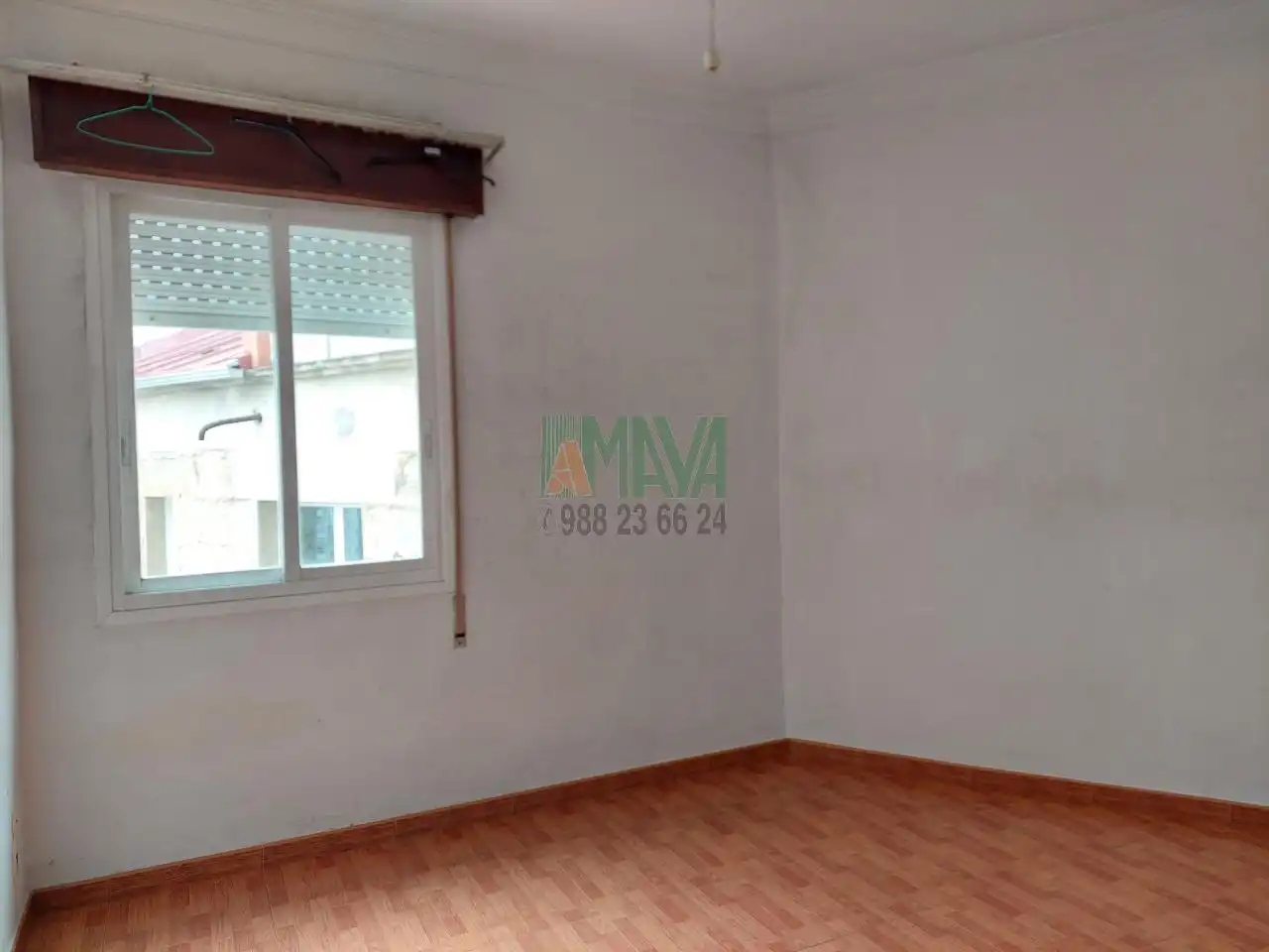 Habitación de Piso en venta en Ourense Capital  con Calefacción y Balcón