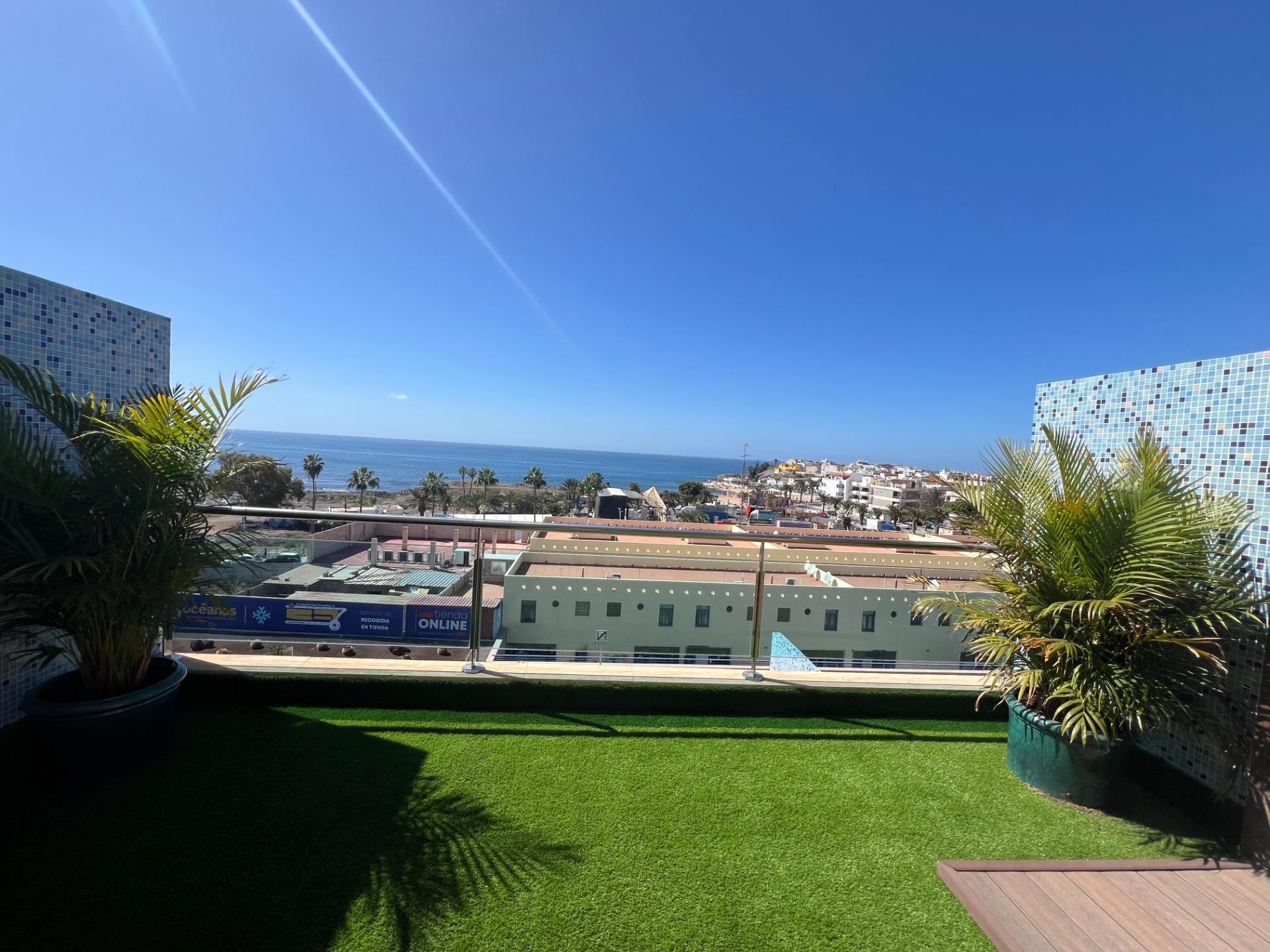 Terrassa de Apartament en venda en Mogán amb Aire condicionat, Jardí privat i Terrassa