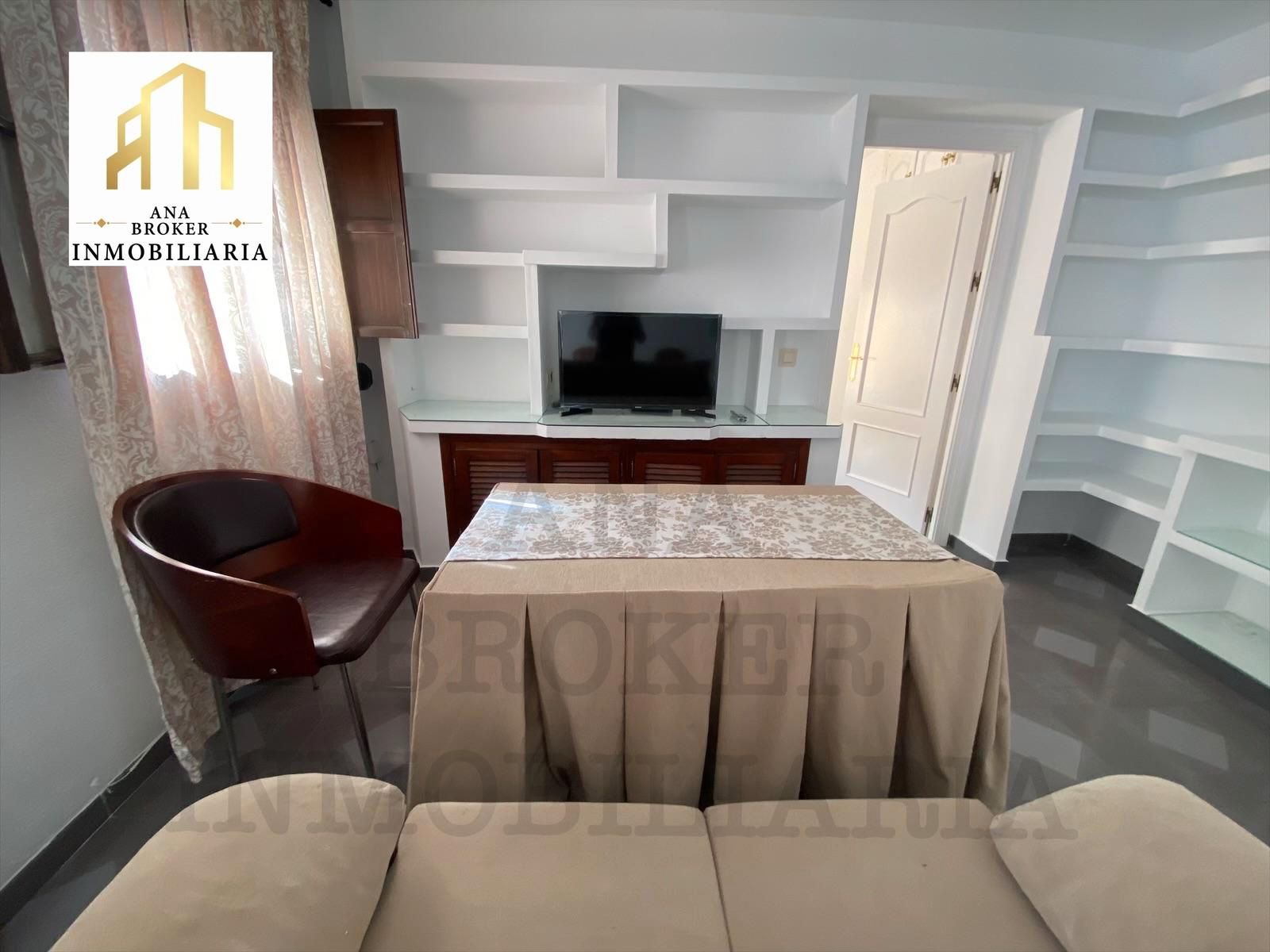 Living room of Apartment for sale in Ronda  with Air Conditioner and Furnished