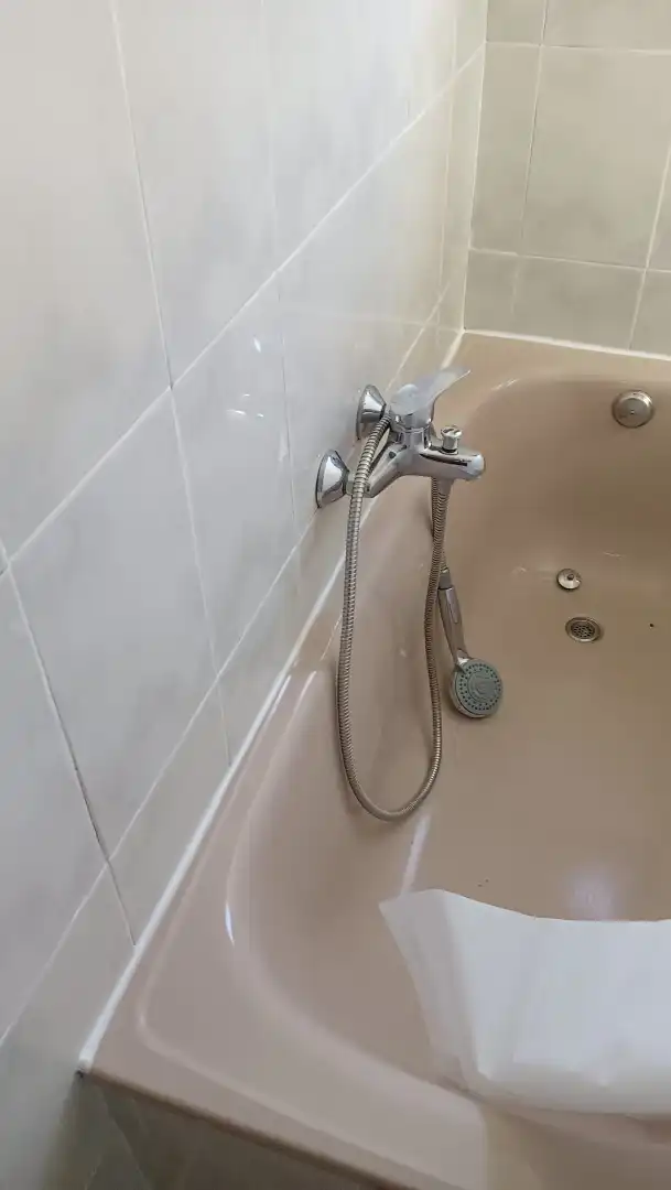 Baño de Apartamento de alquiler en Granada con Calefacción y Amueblado