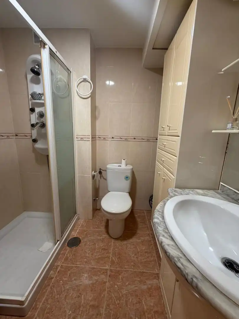 Bathroom of Apartments for sale in Torremolinos  with Terrace and Community pool