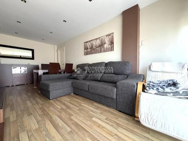 Piso en Venta en Lloreda