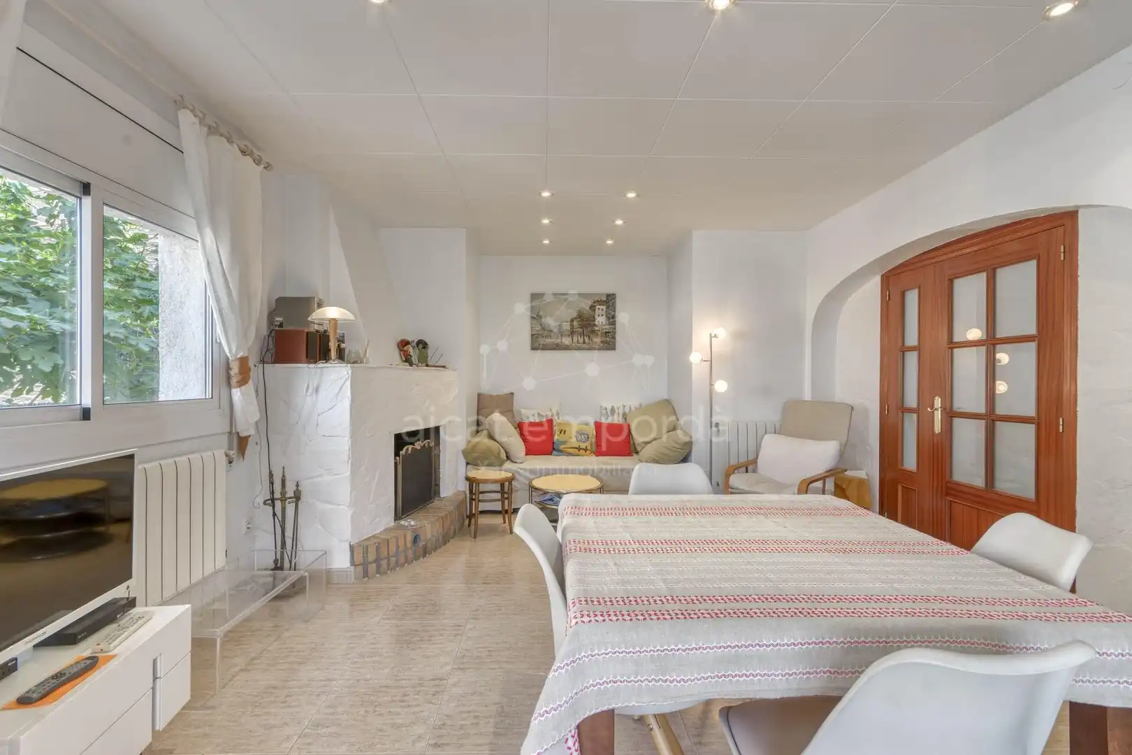 Sala d'estar de Apartament en venda en Roses amb Calefacció, Terrassa i Traster
