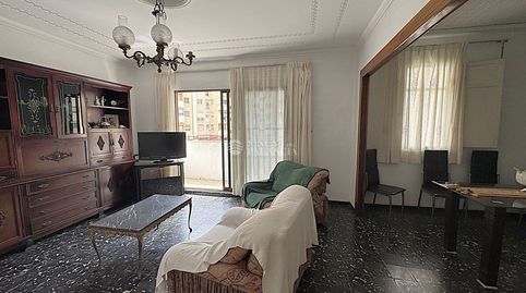 Piso en venta en Patraix, 5 dormitorios.