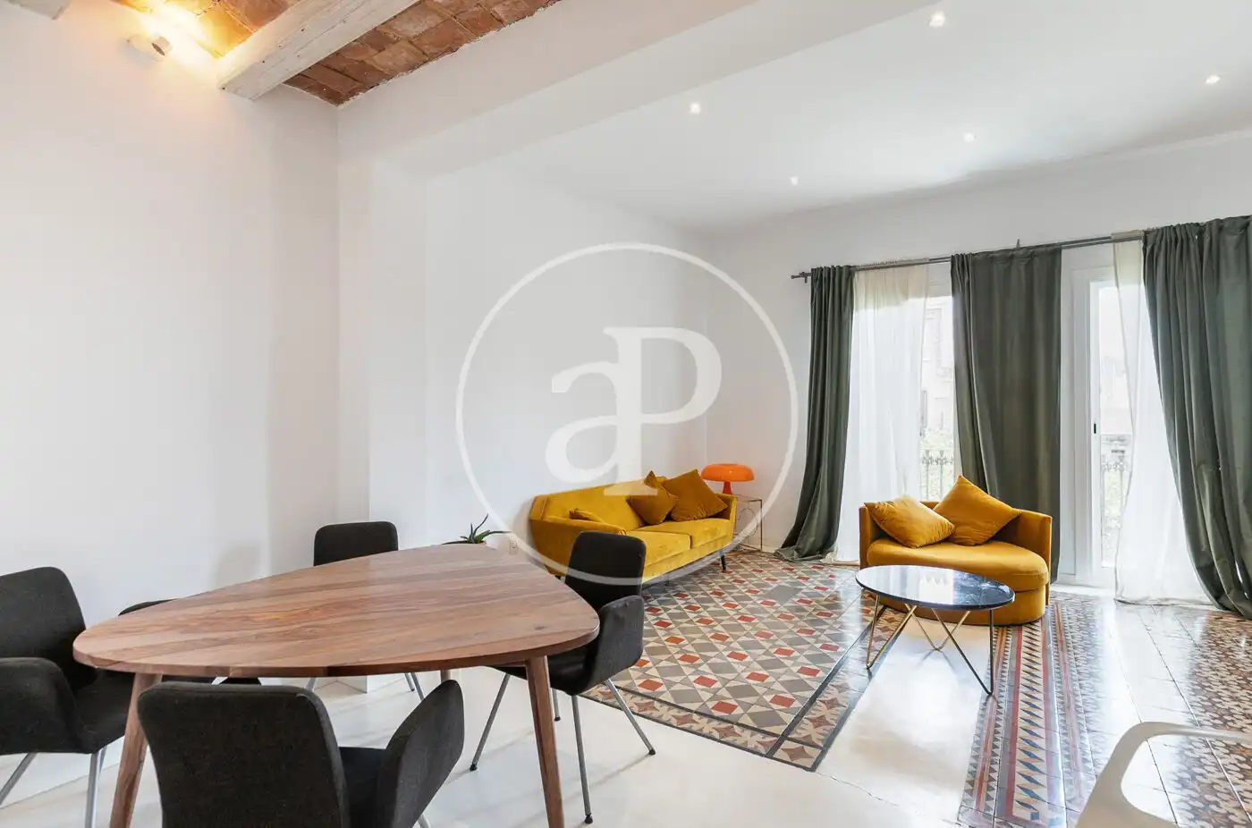 Sala d'estar de Pis de lloguer en Barcelona amb Aire condicionat, Calefacció i Moblat