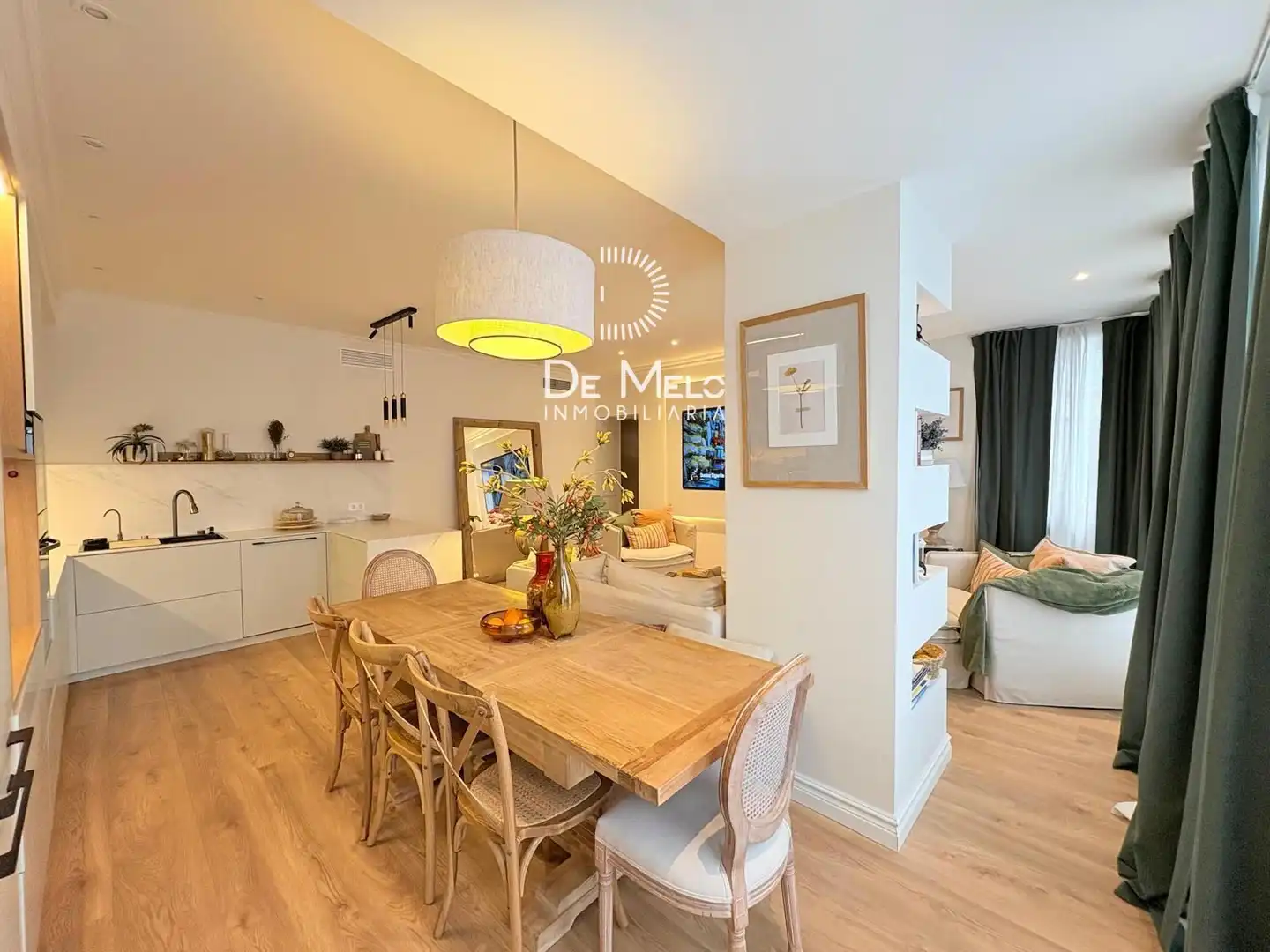 Esszimmer von Wohnung zum Verkauf in Barcelona mit Klimaanlage, Heizung und Parkett
