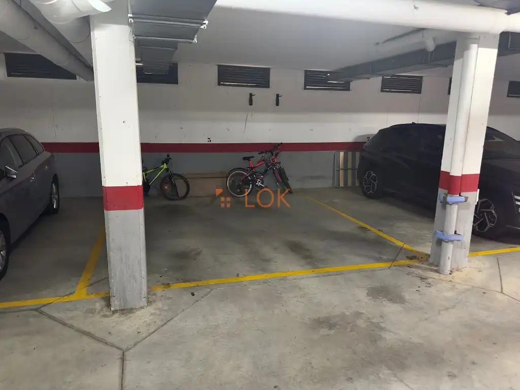 Parking de Piso en venta en Lo Cea