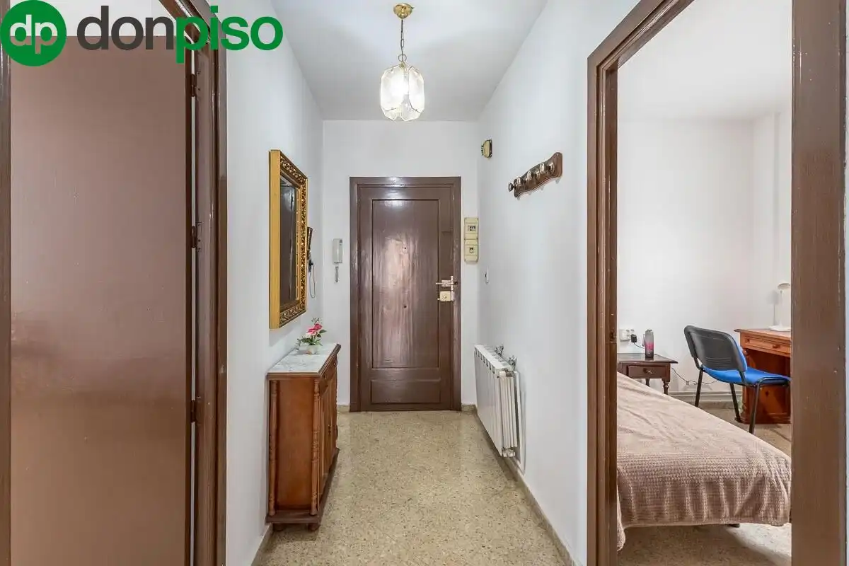 Flat for sale in Granada  with Heating and Balcony