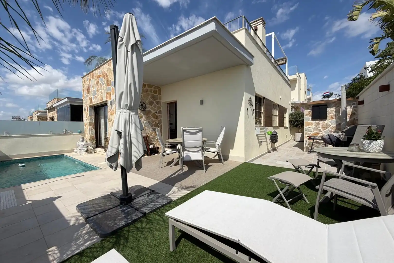 Chalet con piscina en venta en Ciudad Quesada