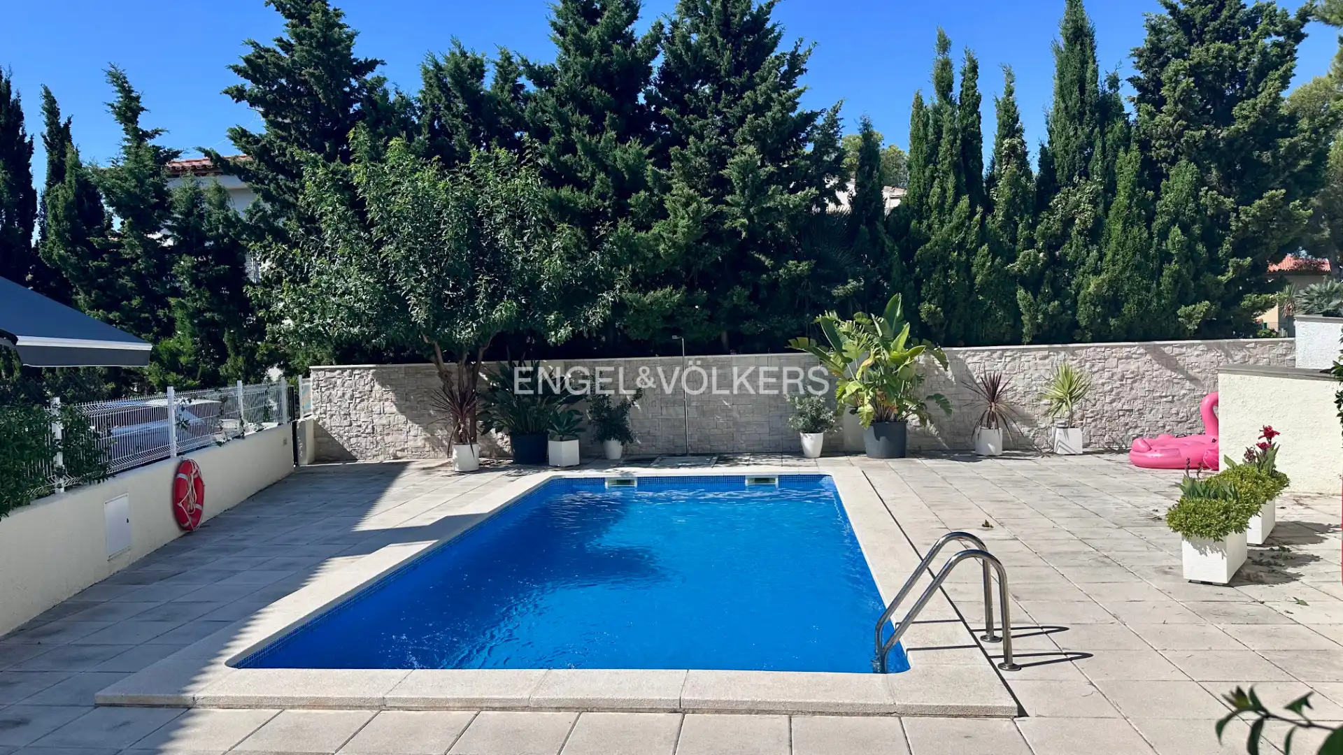 Doppelhaushälfte mit Pool zum Verkauf in Carrer de la Magnòlia 37, imagen 2
