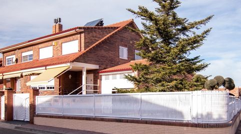 Foto 4 de Casa adosada en venda a Cuarte de Huerva, Zaragoza