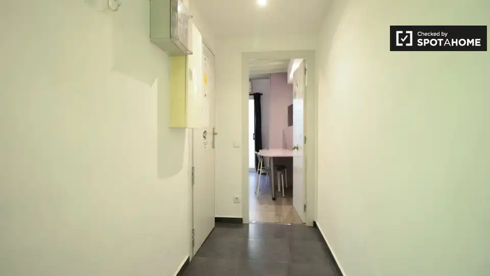 Flat with terrace to rent in Ciutat Vella, imagen 5