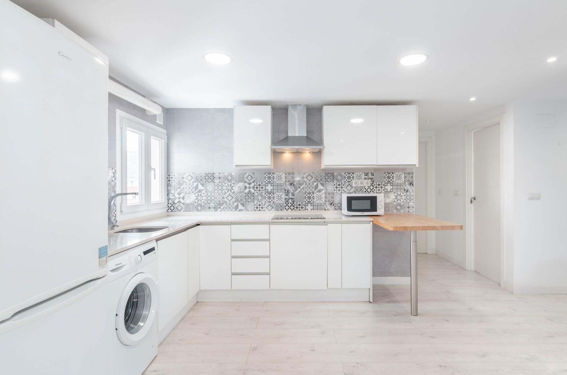 Kitchen of Attic for sale in Oviedo   with Heating
